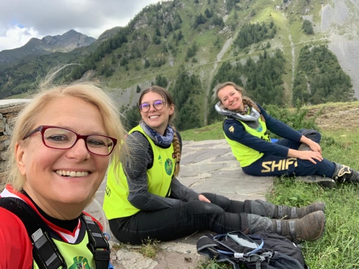 OA Light Happy Ladies